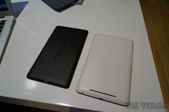 Nexus 7平板凭借优秀的外观背面 Nexus 7平板凭借优秀的外观背面